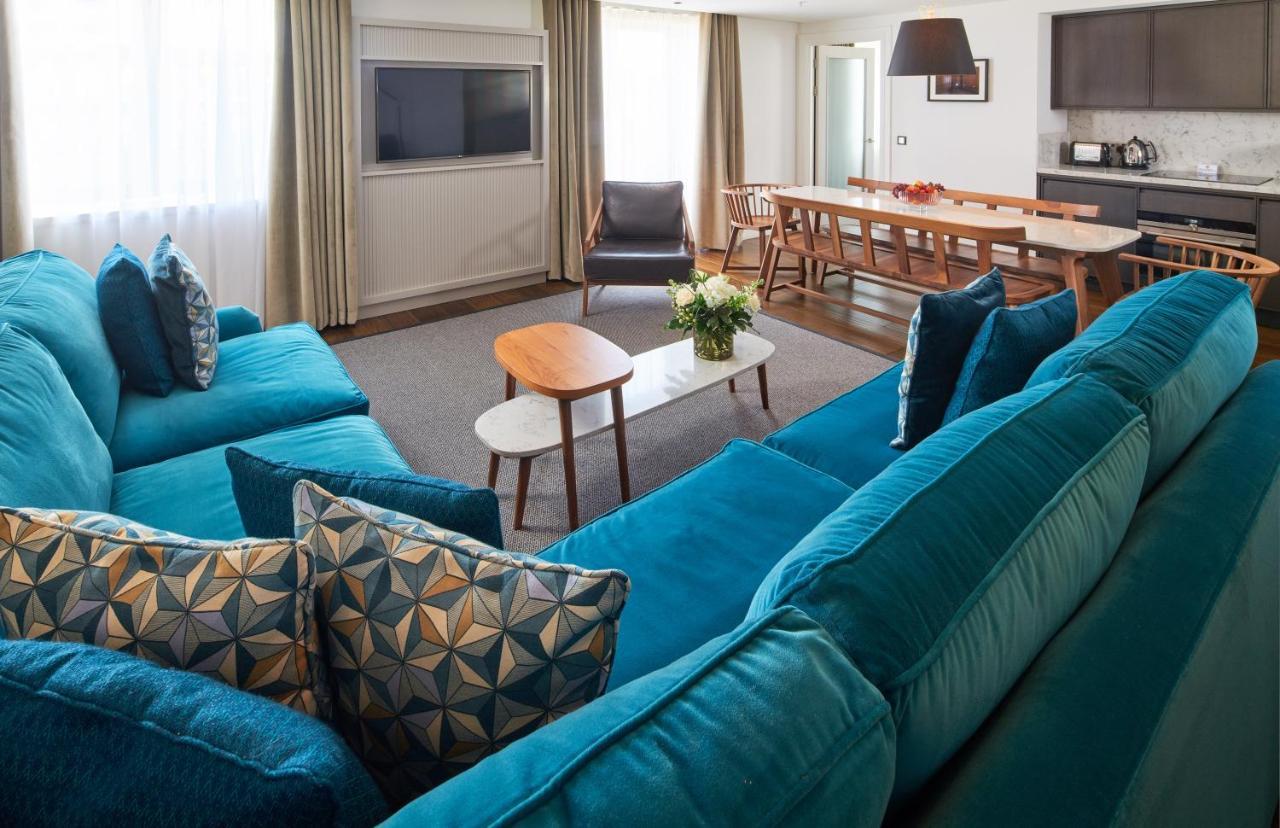 Cheval The Edinburgh Grand Aparthotel Luaran gambar A typical apartment at the residence