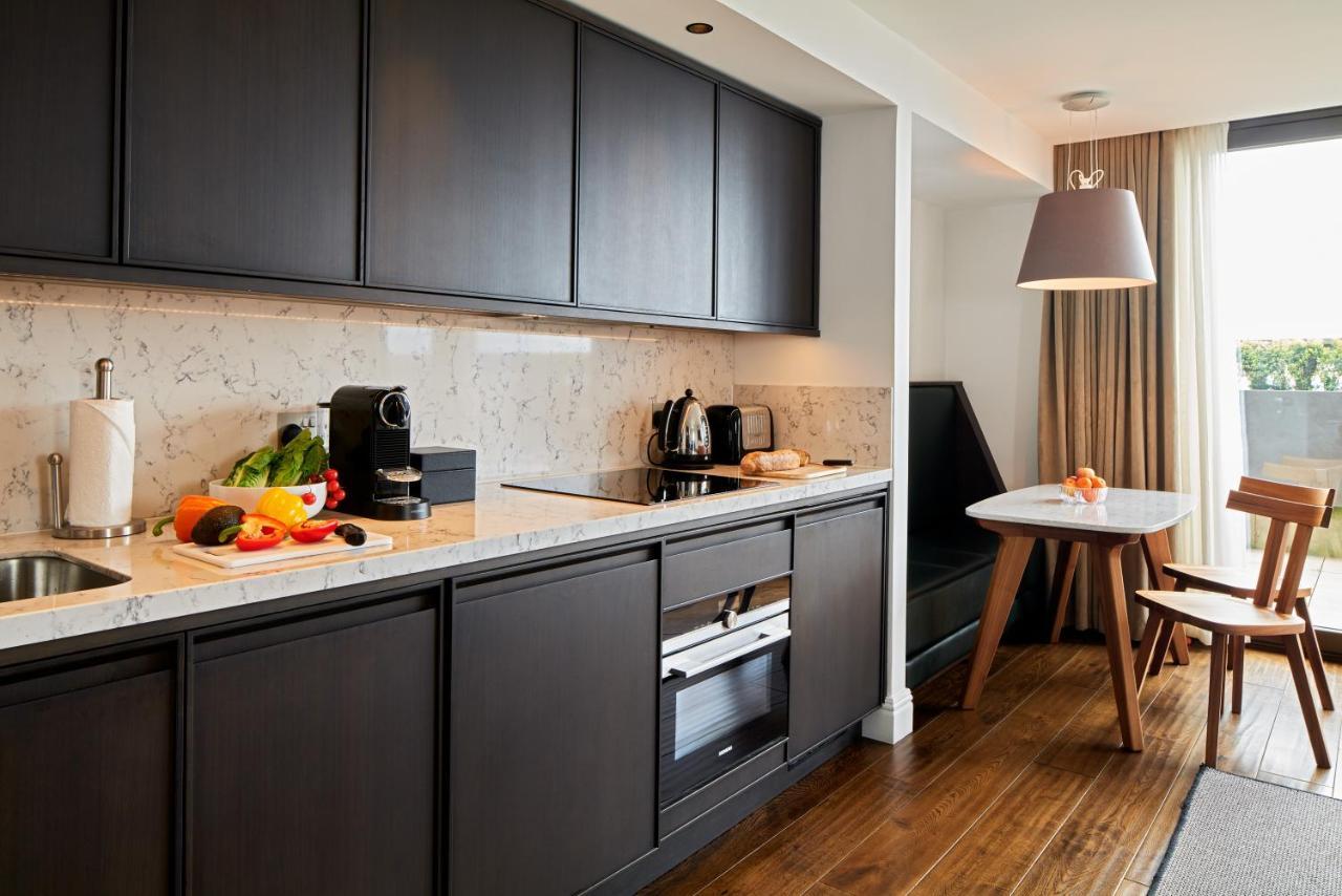 Cheval The Edinburgh Grand Aparthotel Luaran gambar Kitchen
