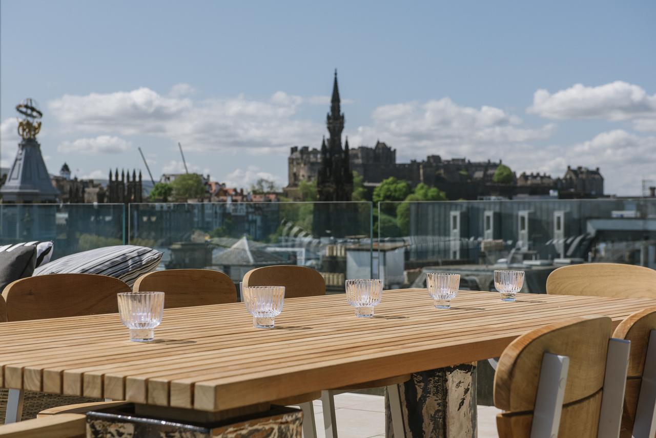 Cheval The Edinburgh Grand Aparthotel Luaran gambar The rooftop bar at the Edinburgh Marriott Hotel