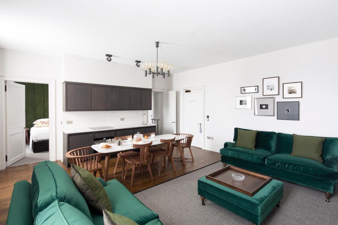 Cheval The Edinburgh Grand Aparthotel Luaran gambar The interior of a typical apartment at The Gate